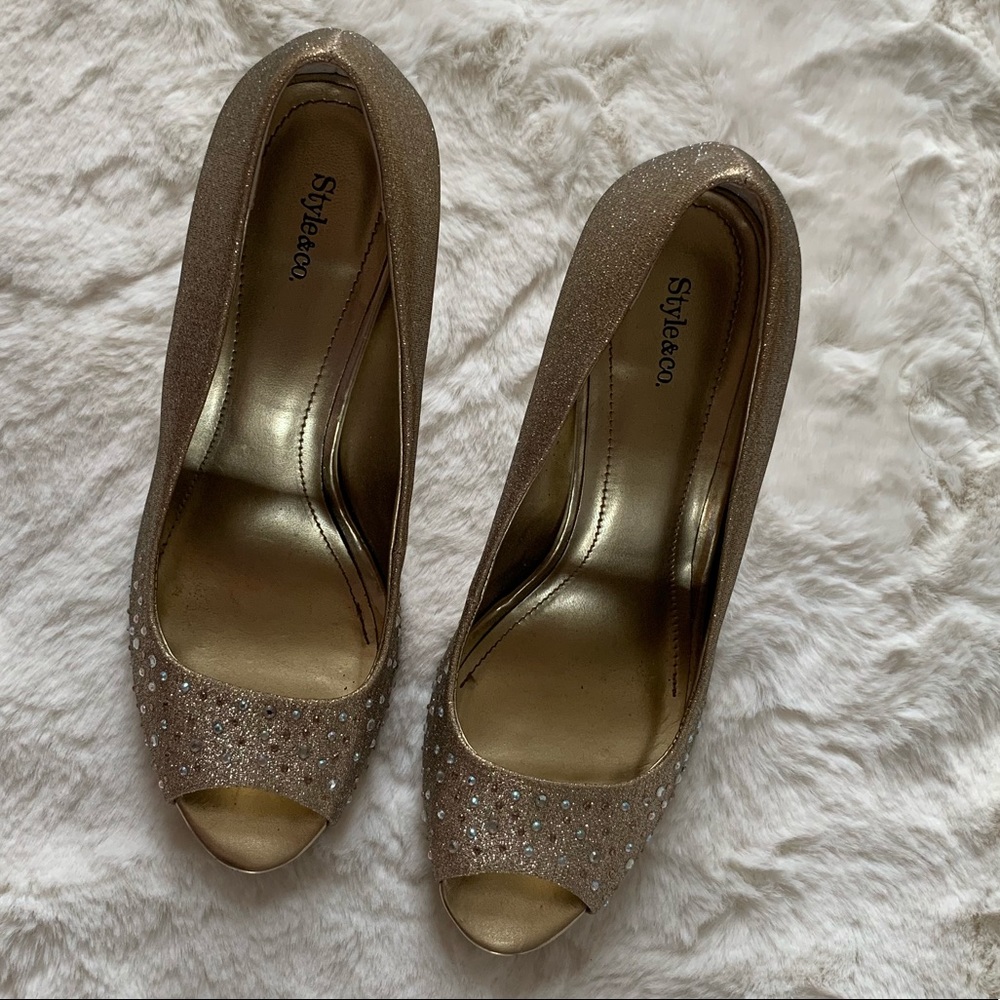 Style & Co. gold with rhinestones pumps